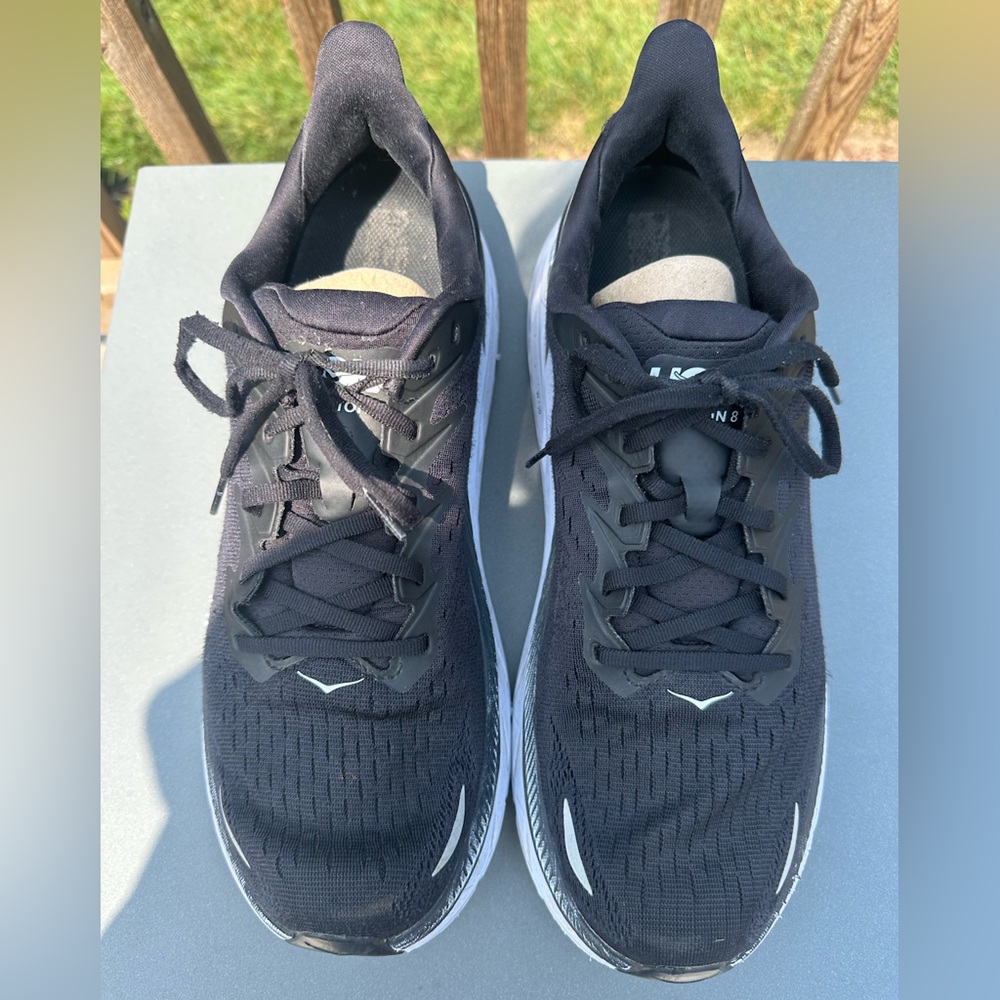 Hoka Men’s Clifton 8